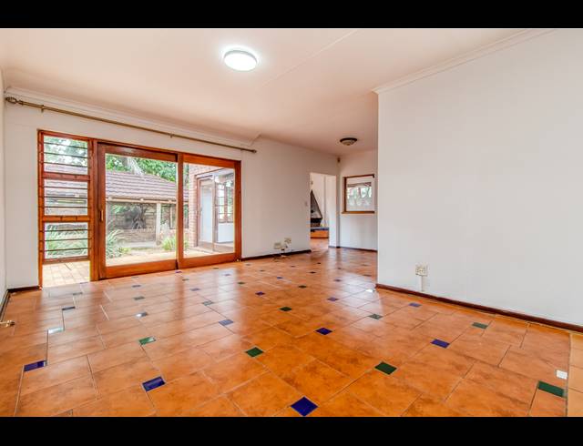 4 BEDROOM FREEHOLD FOR SALE IN WELTEVREDEN PARK